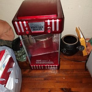 Popcorn maker